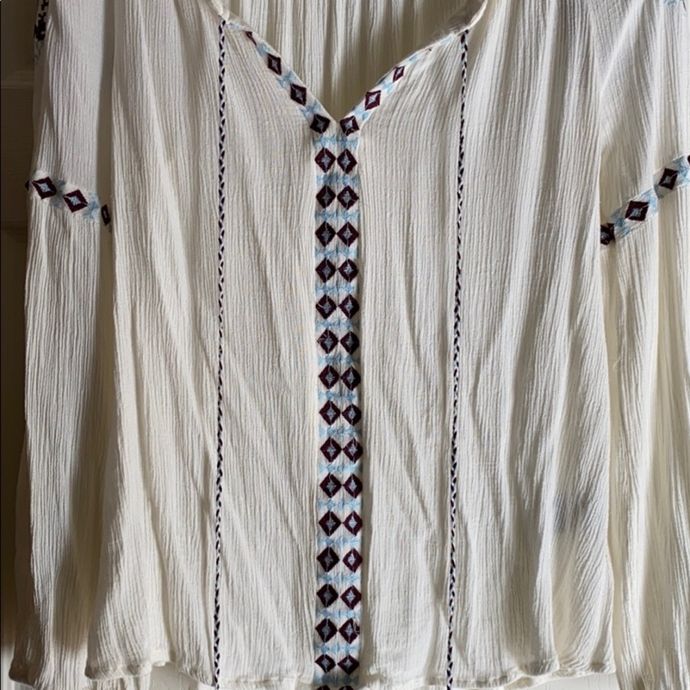 Embroidered Top - Picture 2 of 3